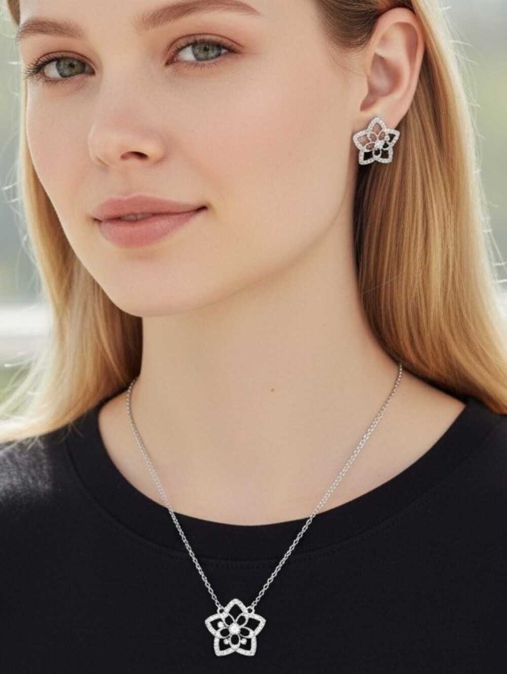 NWT NEW Coach Star Floral Pendant Necklace and Earrings Set